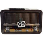 Nostaljik Radyo No 65 Seksenler Tarzı Tasarım Ön Görünüş
